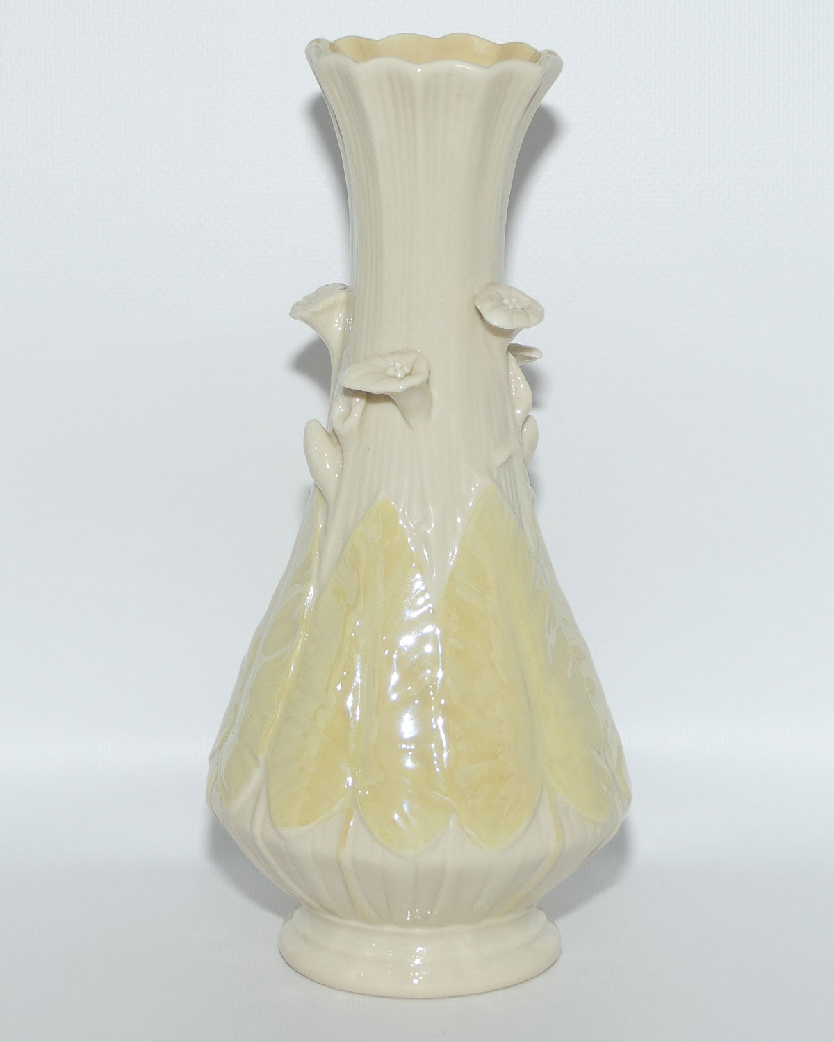 Belleek Calla Lily and Lustre vase | Tall | 24.5cm | 3rd Green mark