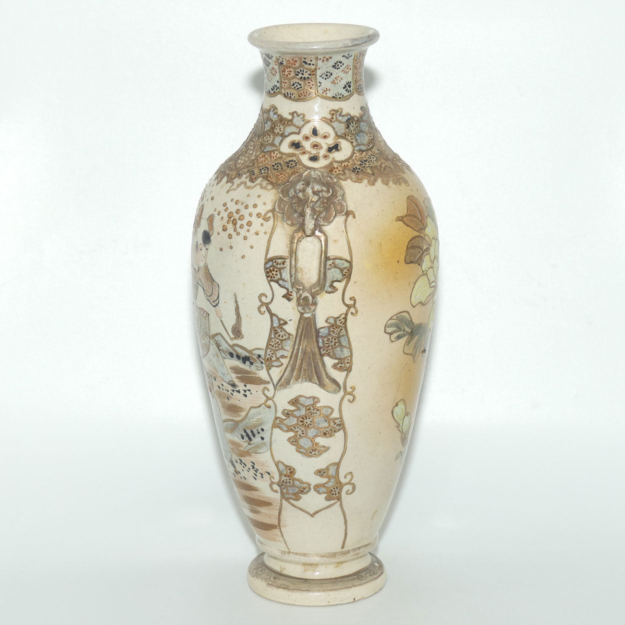 Fine Export quality Japanese Satsuma vase with moulded Elephant handles