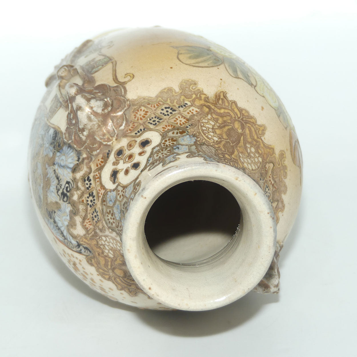 Fine Export quality Japanese Satsuma vase with moulded Elephant handles