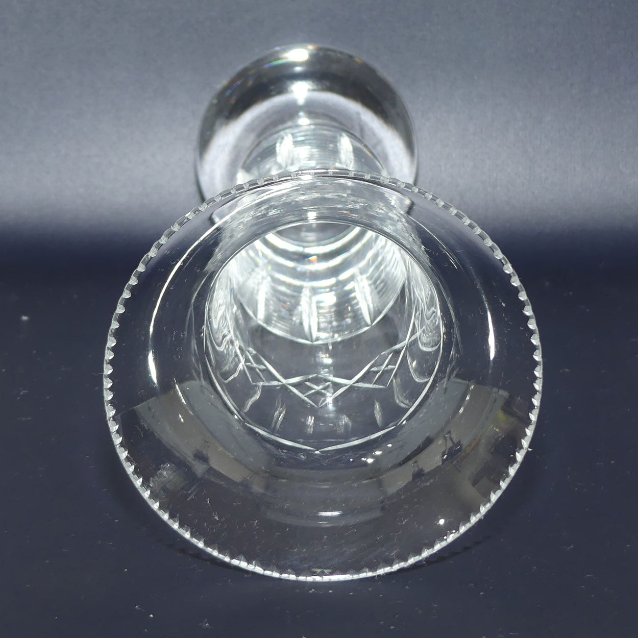 Fine quality Trumpet form crystal vase | 25cm tall