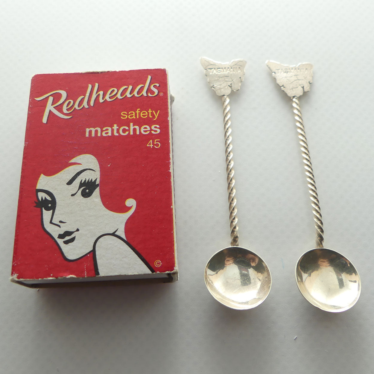 Australian Sterling Silver pair of Tasmania motif twisted column salt spoons | 6.4g