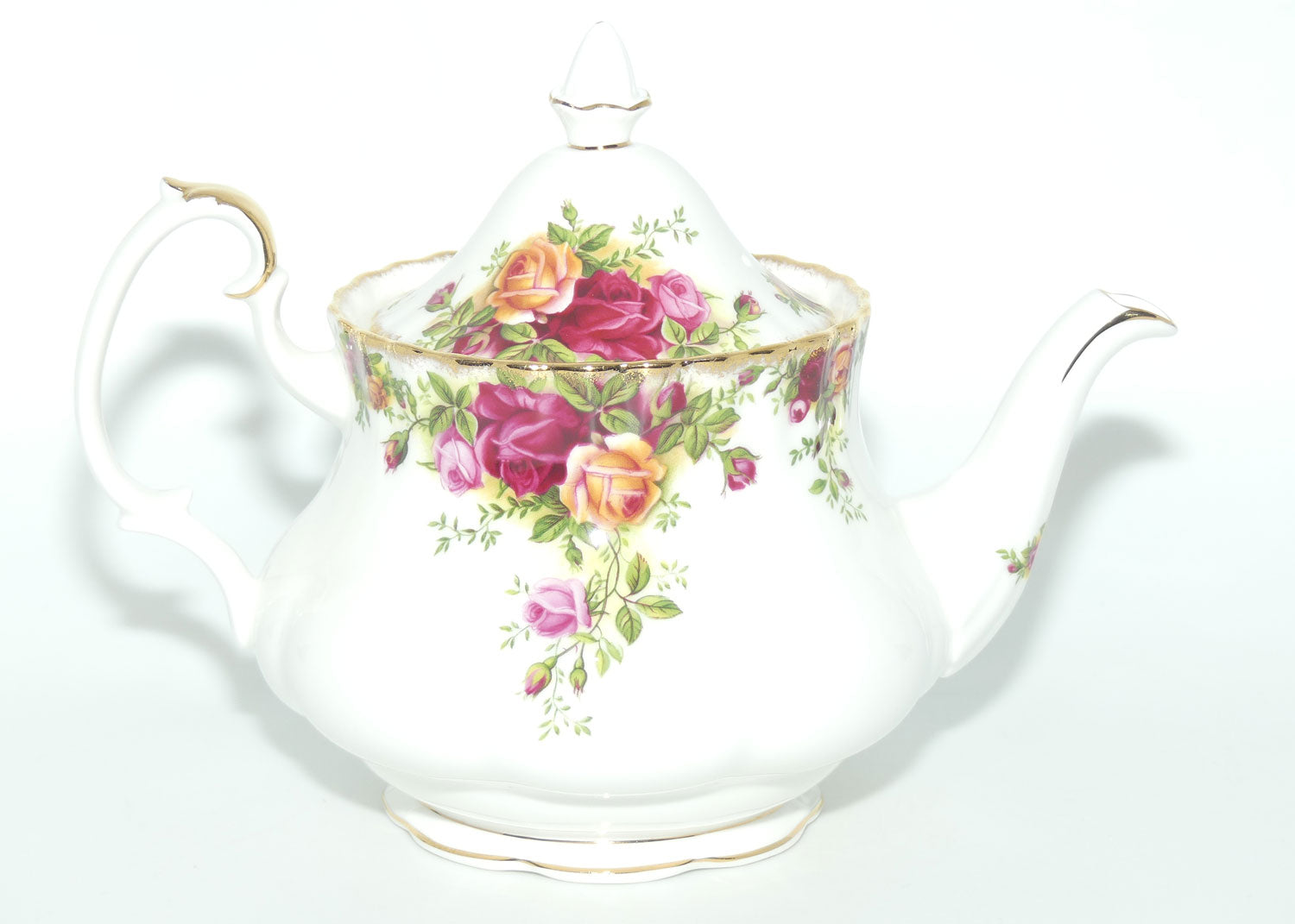 Royal Albert Bone China England Old Country Roses tea pot | 750ml | ©1962 backstamp