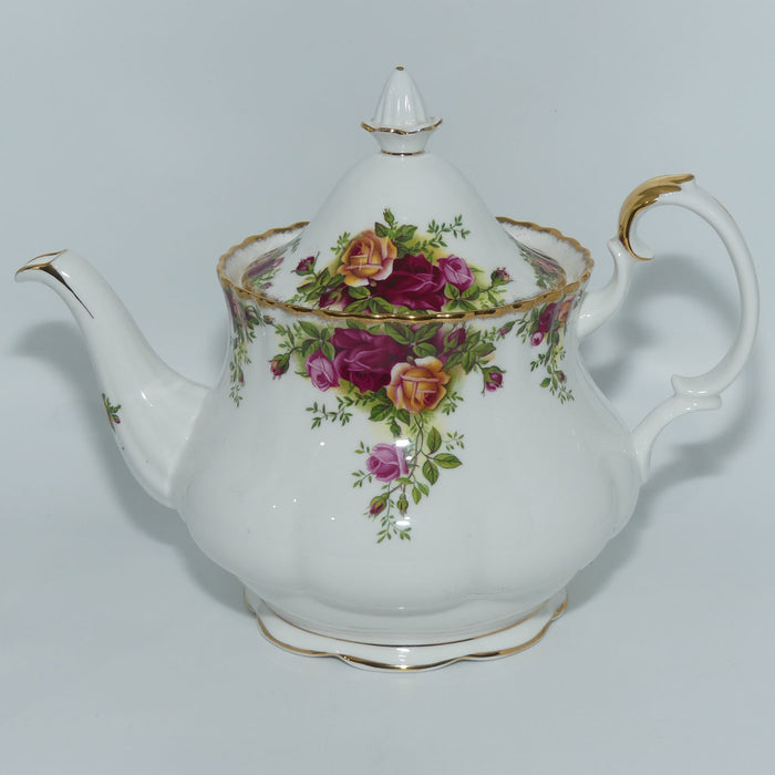 Royal Albert Bone China England Old Country Roses tea pot | 1250ml | © 1962 Royal Albert Ltd backstamp | #1