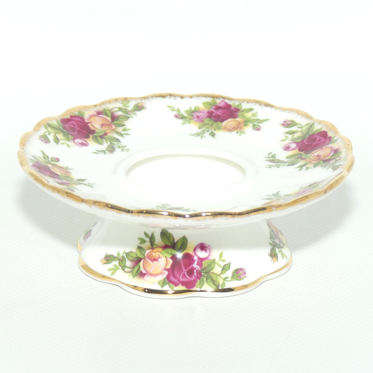 Royal Albert Bone China England Old Country Roses tea light or candle holder | © 1962 Royal Albert Ltd backstamp