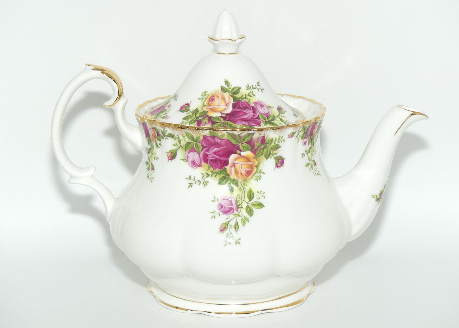 Royal Albert Bone China England Old Country Roses tea pot | 1250ml | ©1962 backstamp | #3