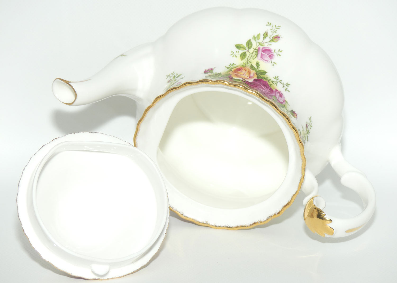 Royal Albert Bone China England Old Country Roses tea pot | 1250ml | ©1962 backstamp | #3