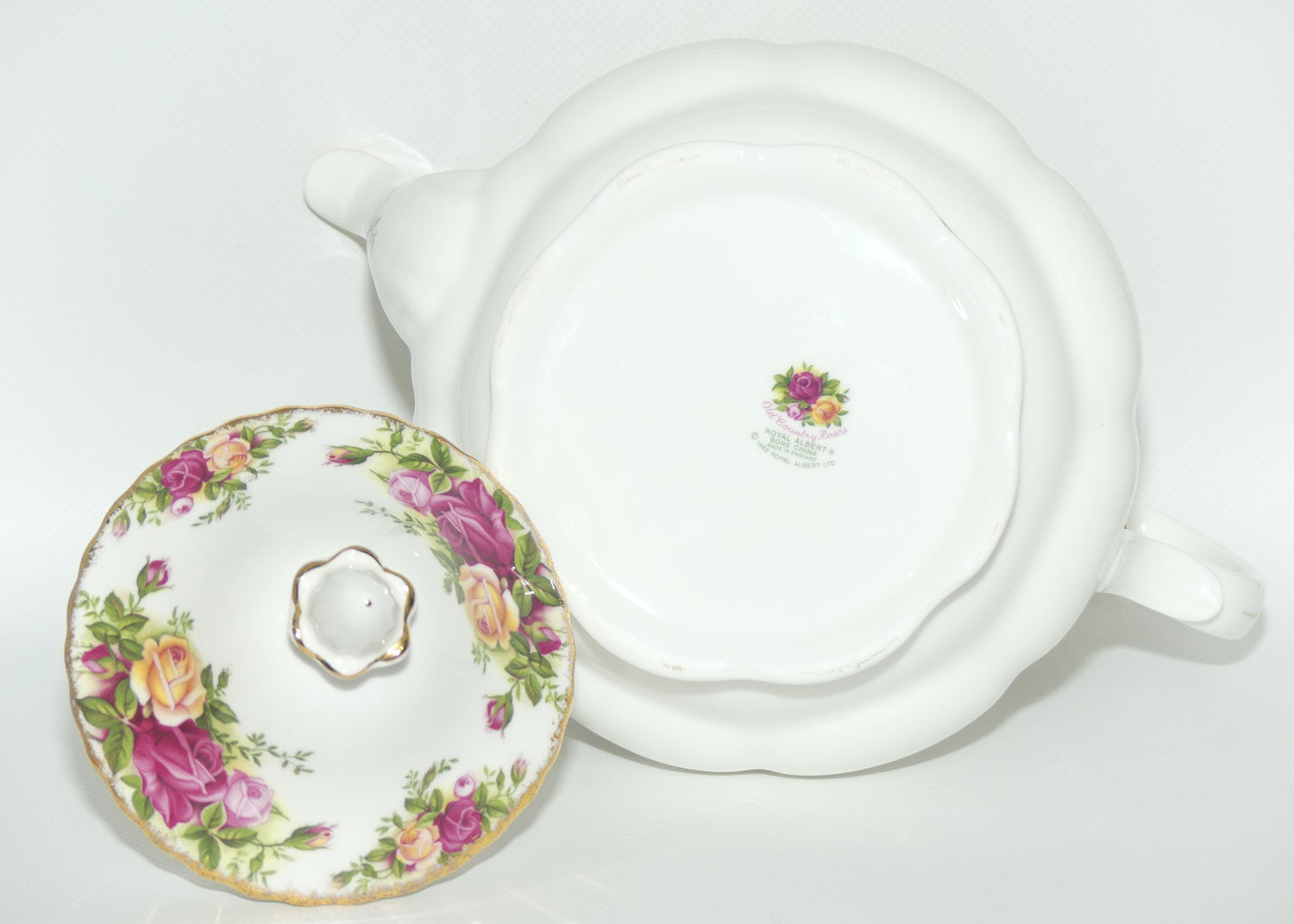 Royal Albert Bone China England Old Country Roses tea pot | 1250ml | ©1962 backstamp | #3