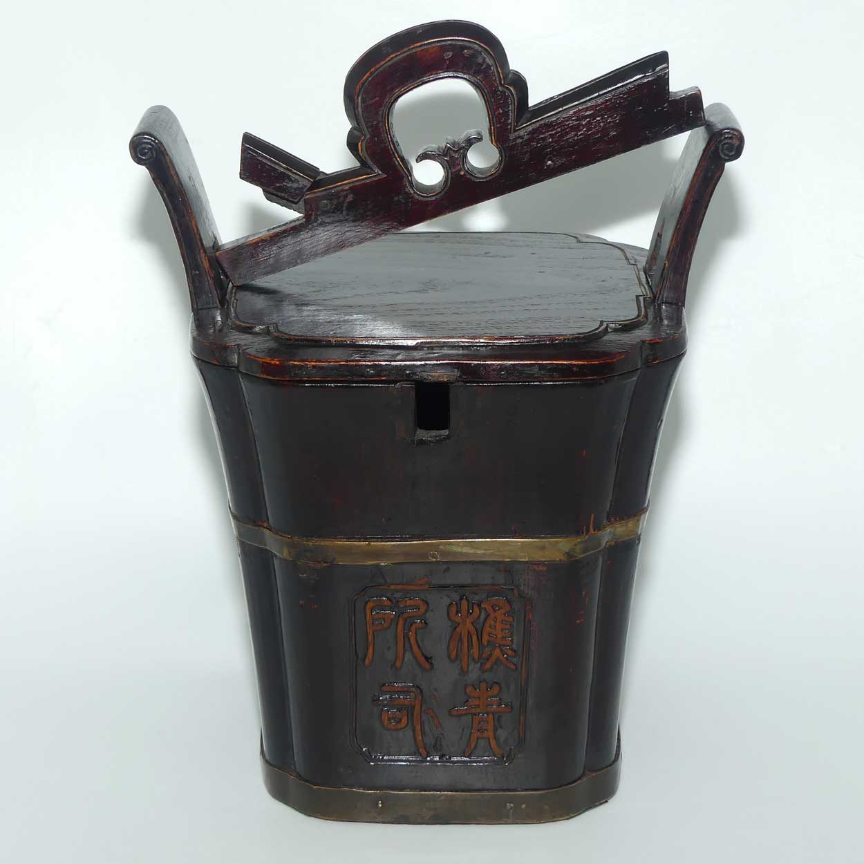 Chinese Wooden teapot carrier with locking lid