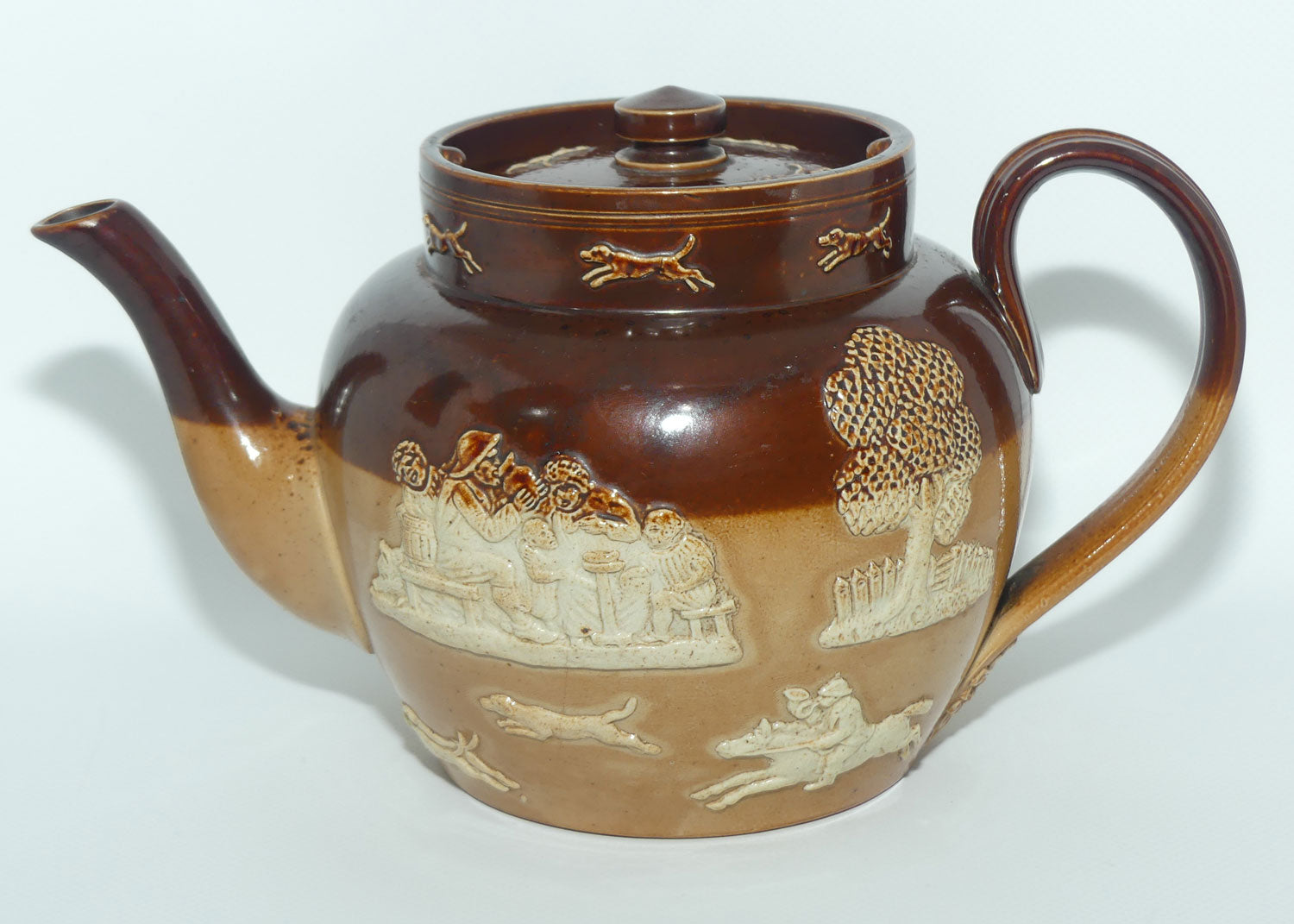 Royal Doulton Harvest Hunting tea pot | Large | Reeded handle