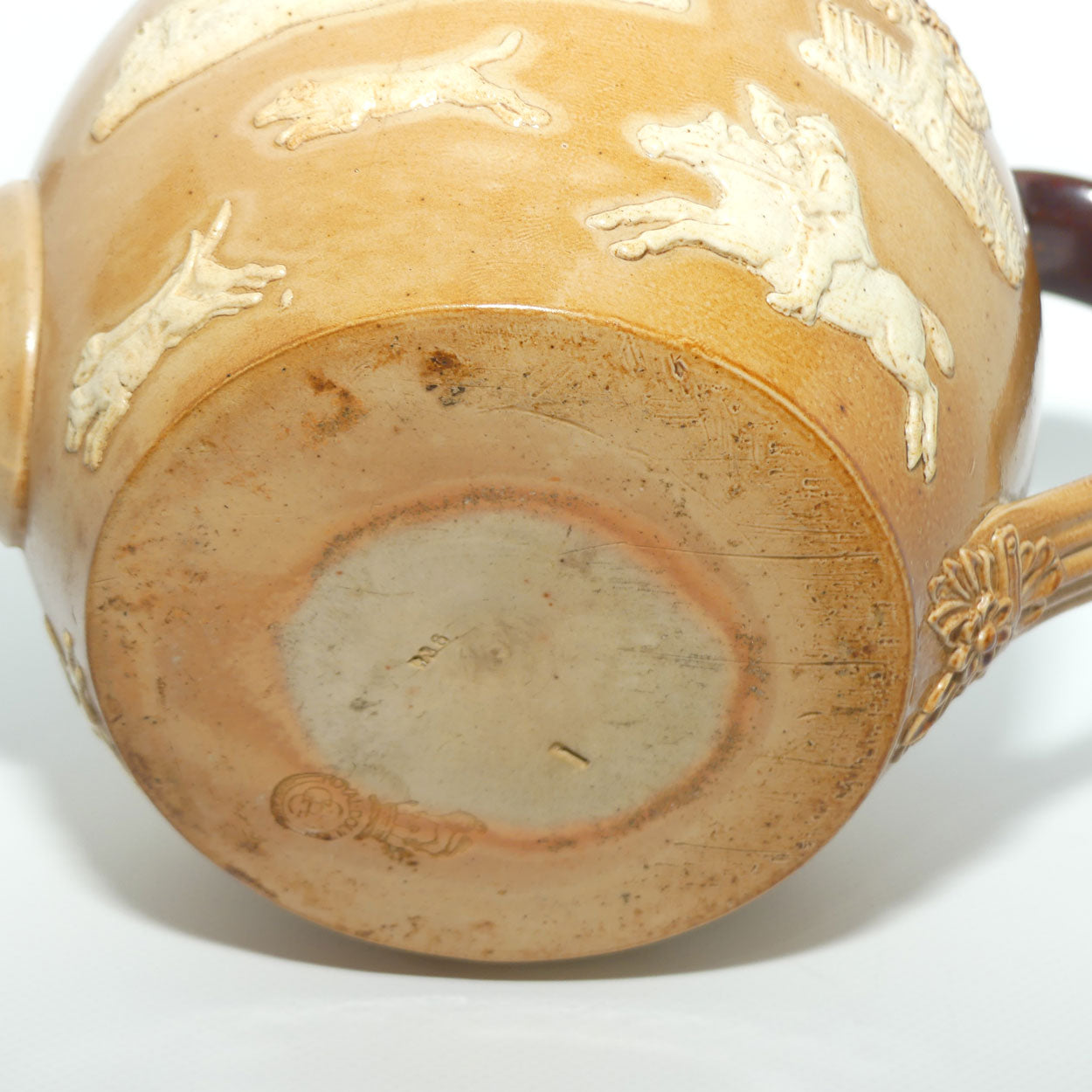 Royal Doulton Harvest Hunting tea pot | Large | Reeded handle