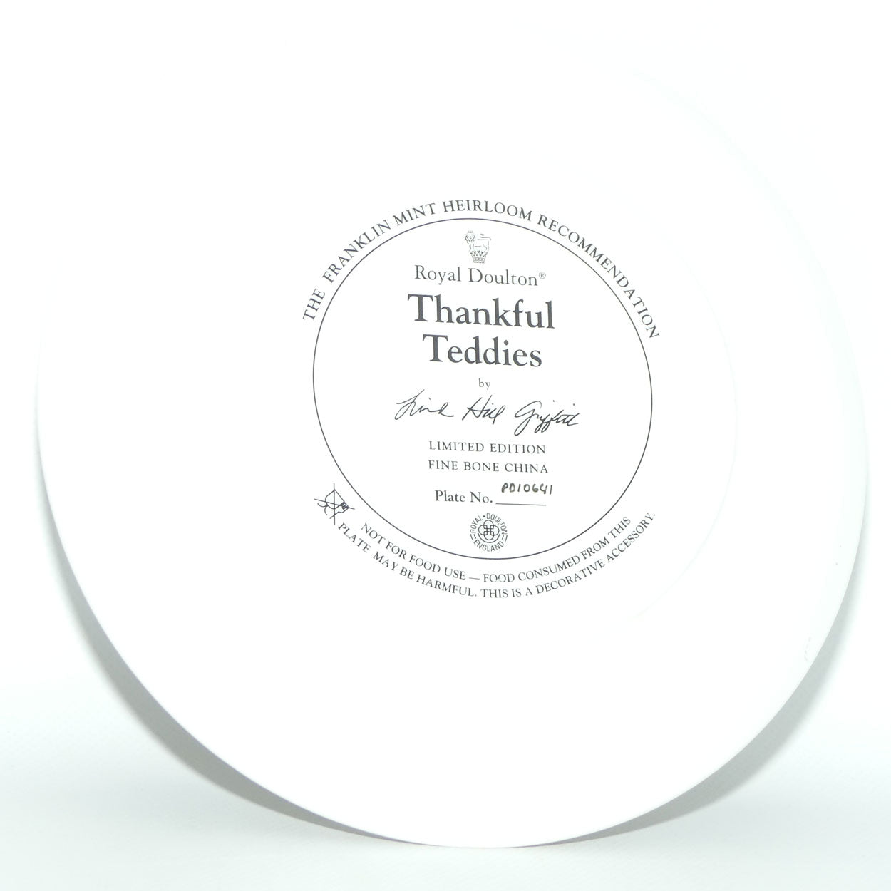 Royal Doulton Teddies plate by Linda Hill Griffith | Thankful Teddies