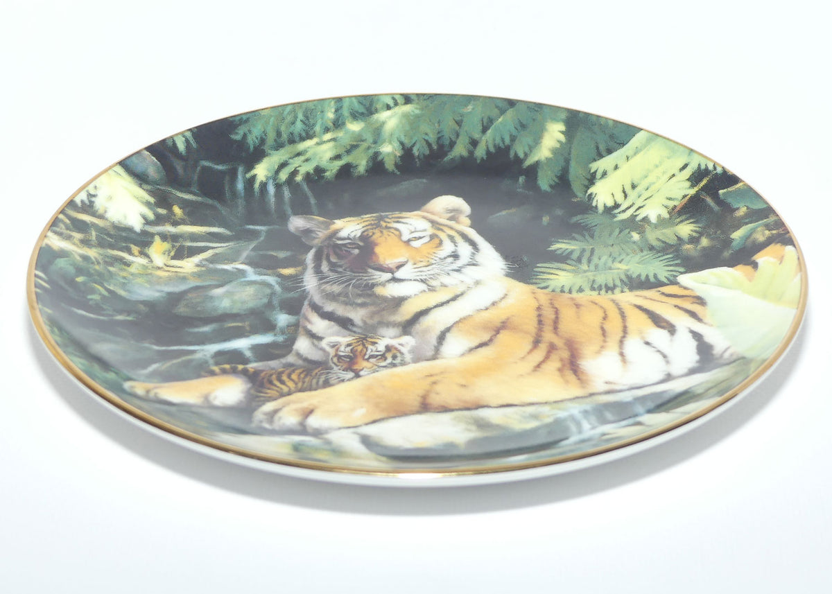 Royal Doulton Big Cats plate by Weberbauer | The Protector
