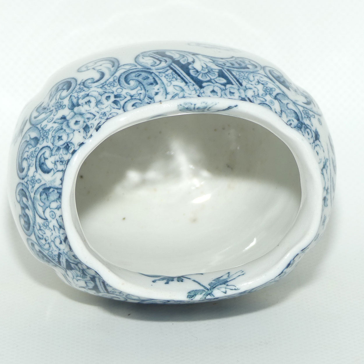 Doulton Burslem Warwick Blue and White toothbrush holder