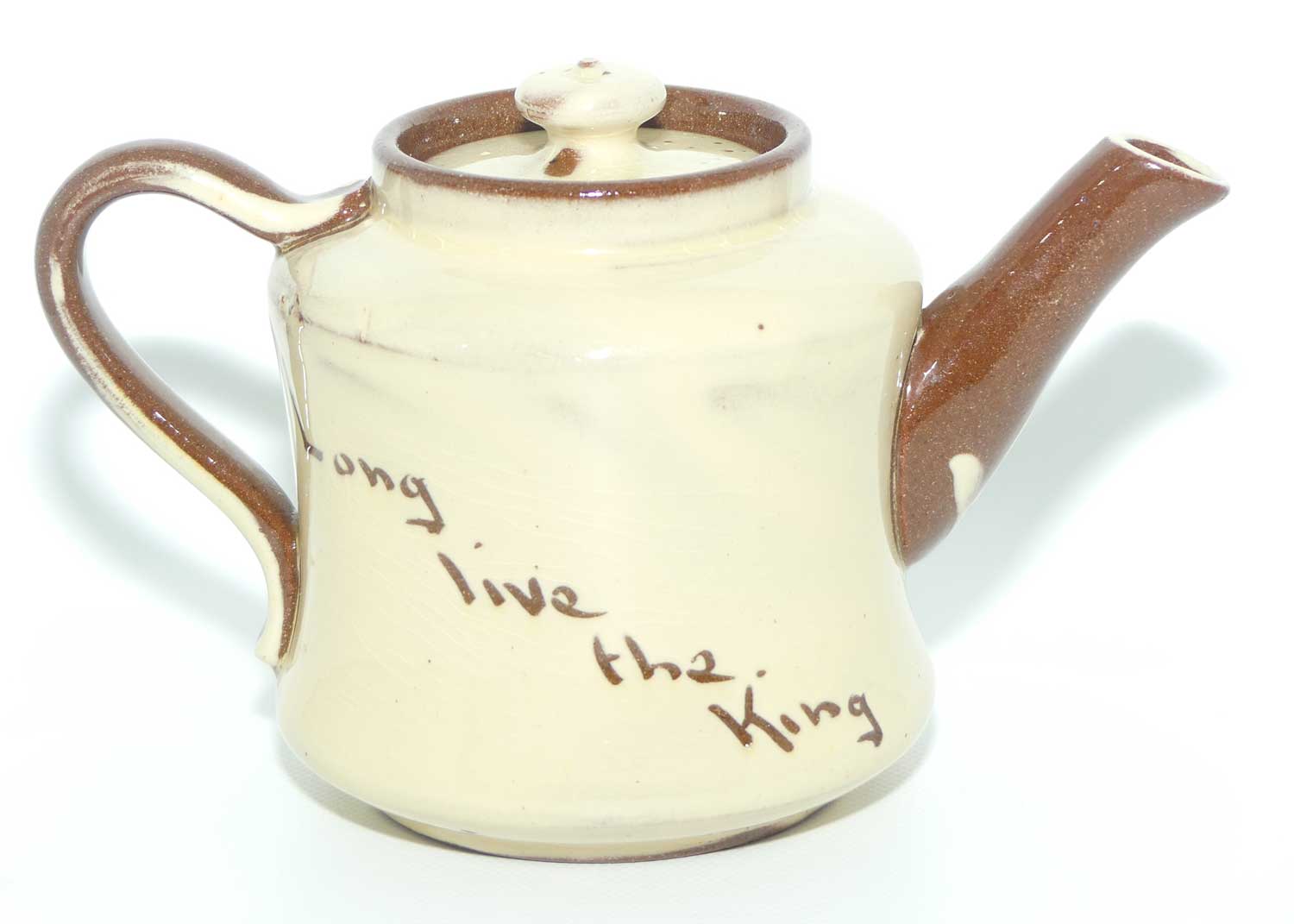 Torquay Ware Royalty Commemorative tea pot | King Edward VII Crowned June 26th 1902