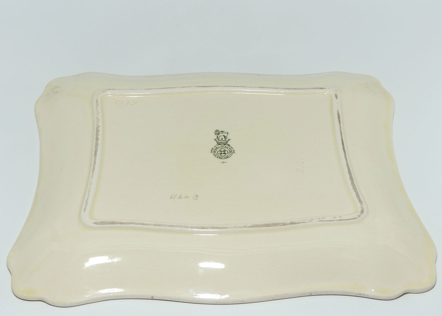 Royal Doulton English Cottages A tray | Shape 7979 | D4987