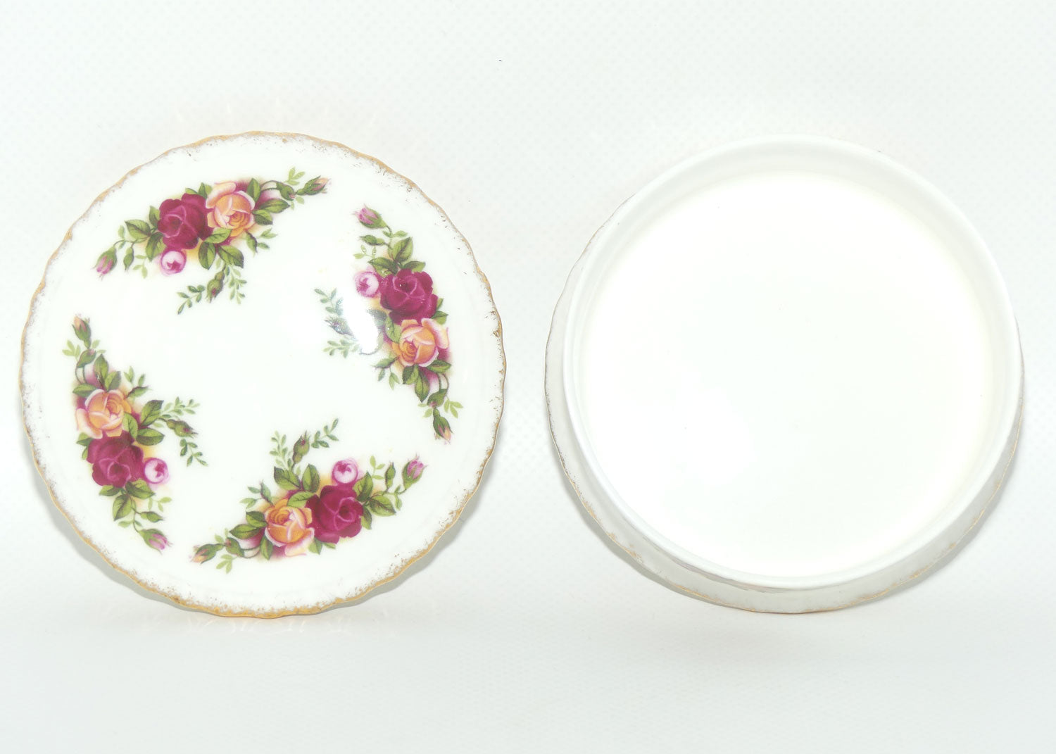 Royal Albert Old Country Roses England | Trinket box | early backstamp