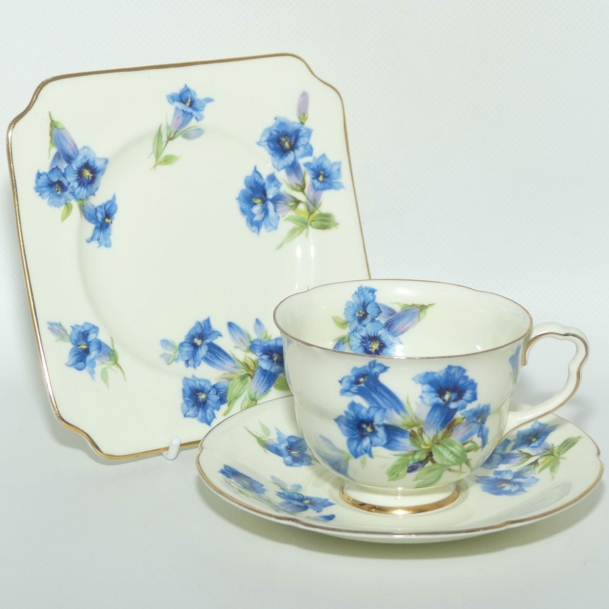 Royal Doulton Gentian pattern V1911 | tea trio