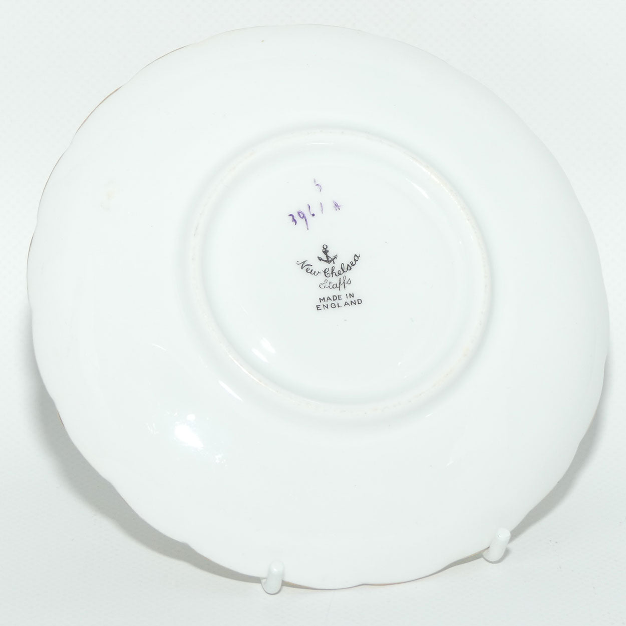 New Chelsea Staffs Floral trio | Elaborate shape