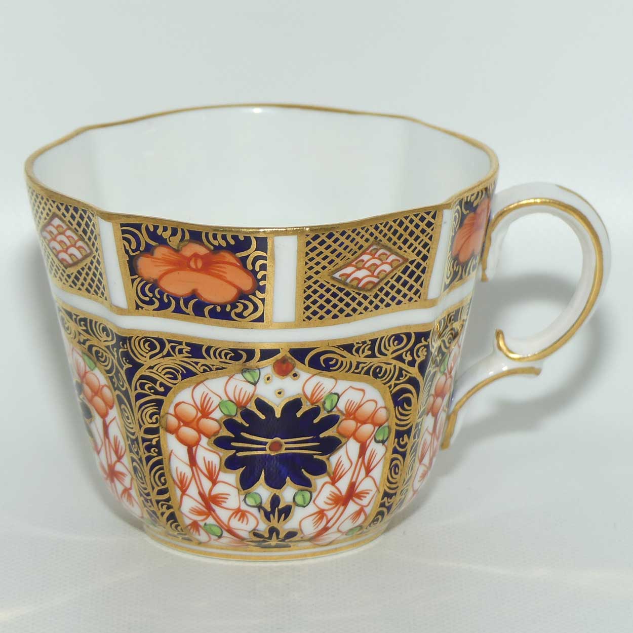 Royal Crown Derby Imari 1128 tea trio | #2 | c.1928 to 29