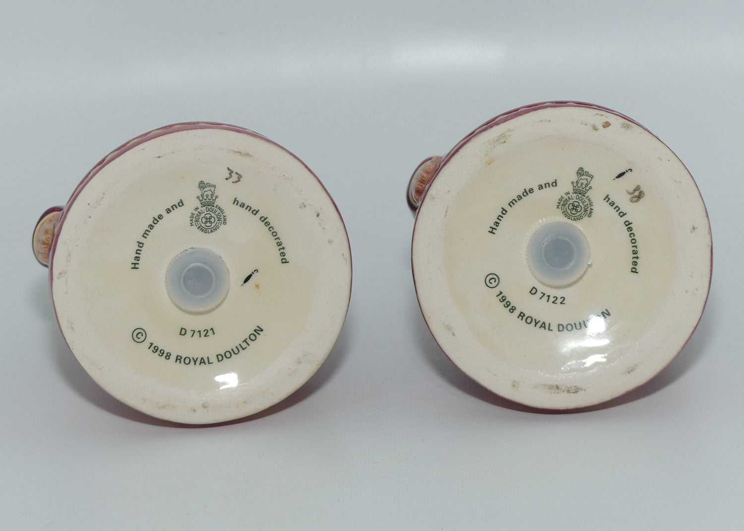 D7121 - D7122 Royal Doulton Tweedle Dum and Tweedle Dee salt and pepper set