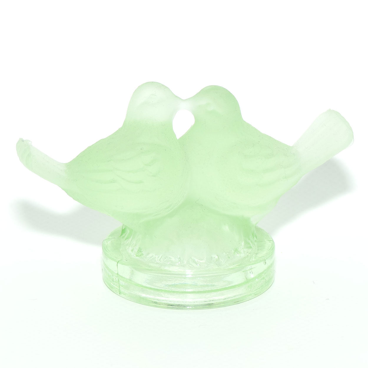 Frosted Green Glass Pair of Kissing Doves insert