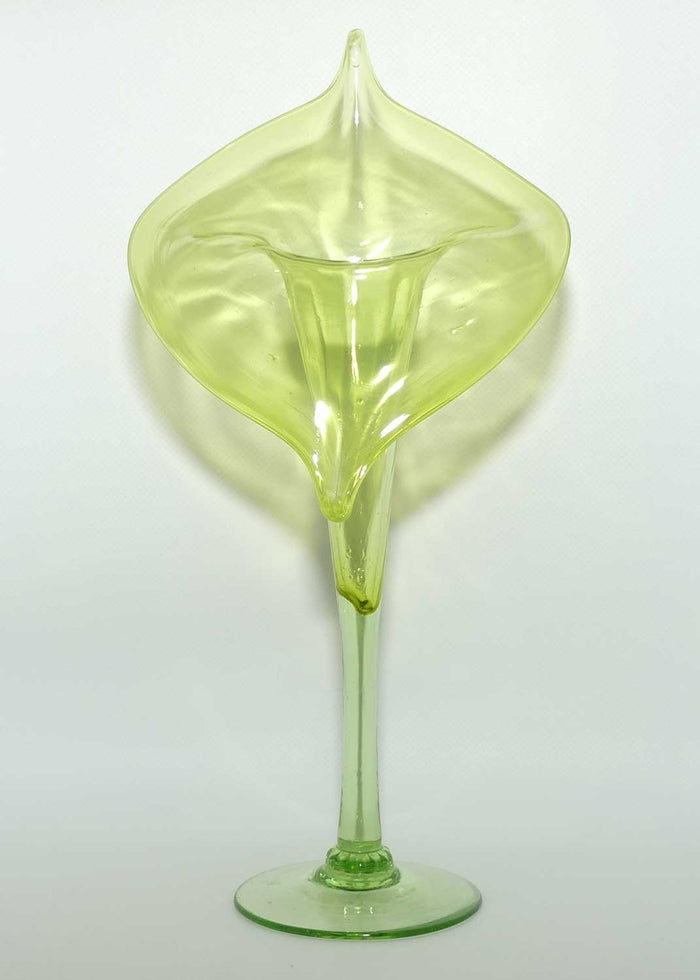 Victorian era Citrine Uranium Glass Jack in the Pulpit vase