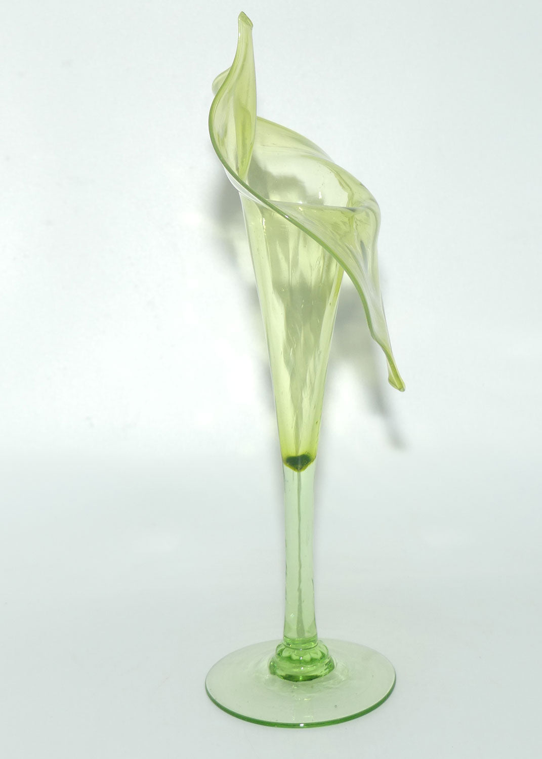 Victorian era Citrine Uranium Glass Jack in the Pulpit vase