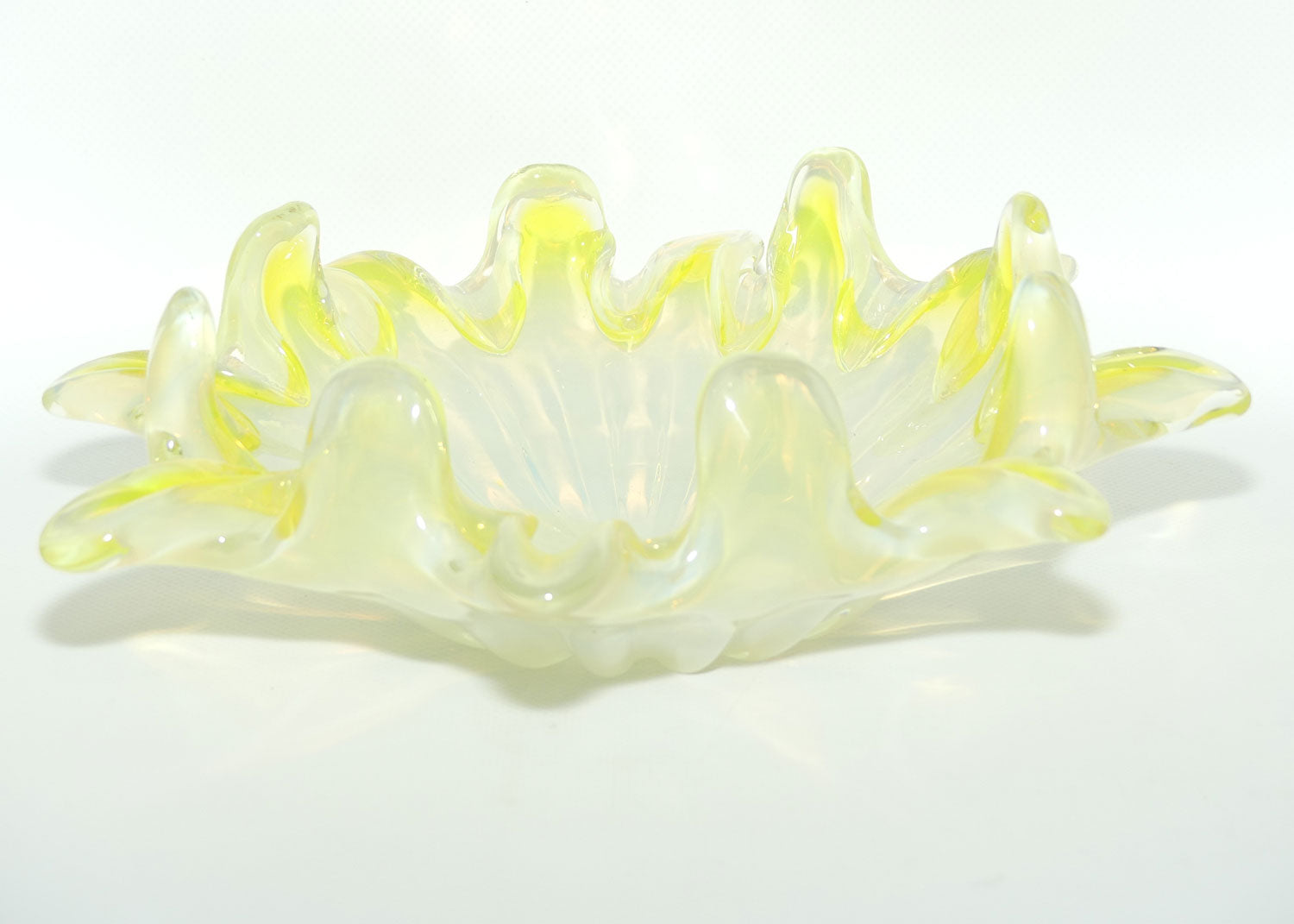 Citrine and Opalescent Murano Art Glass bowl