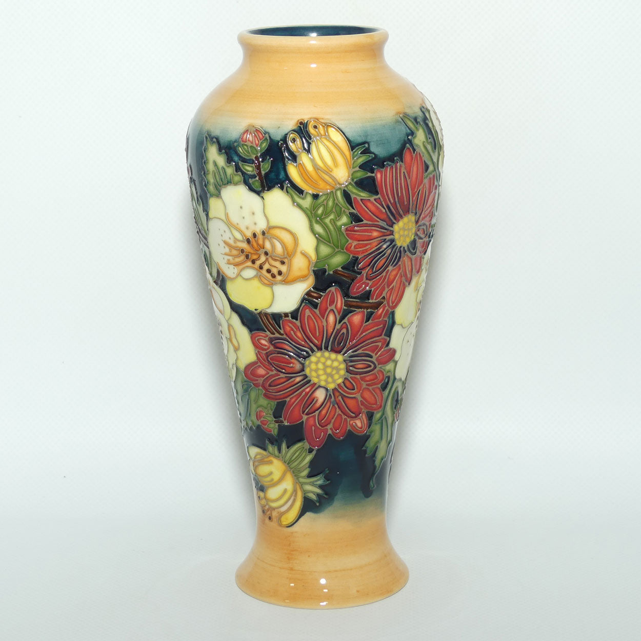 Moorcroft Victoriana vase | Shape 122/8 | MCC | Emma Bossons