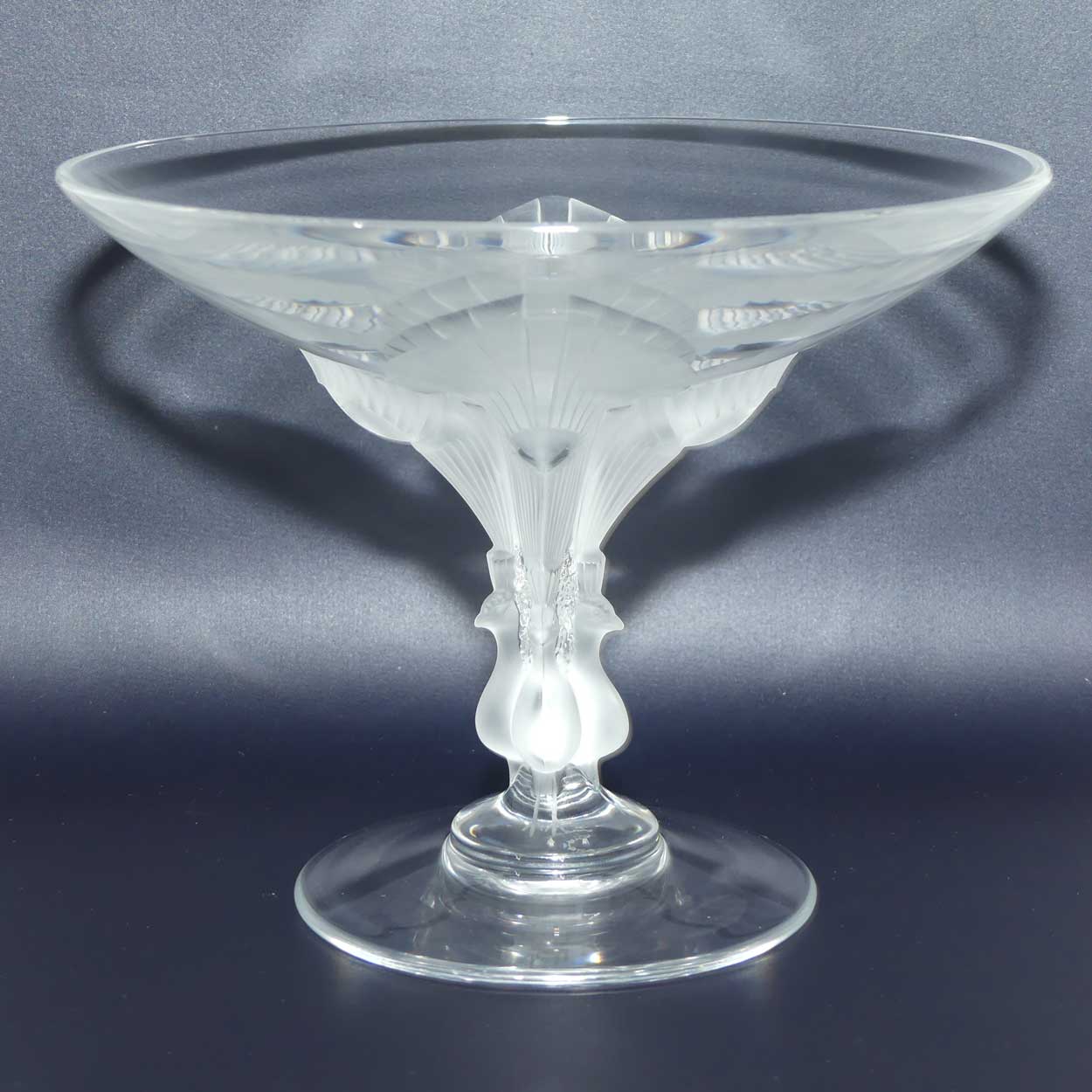 Lalique France Virginia comport | Peacocks