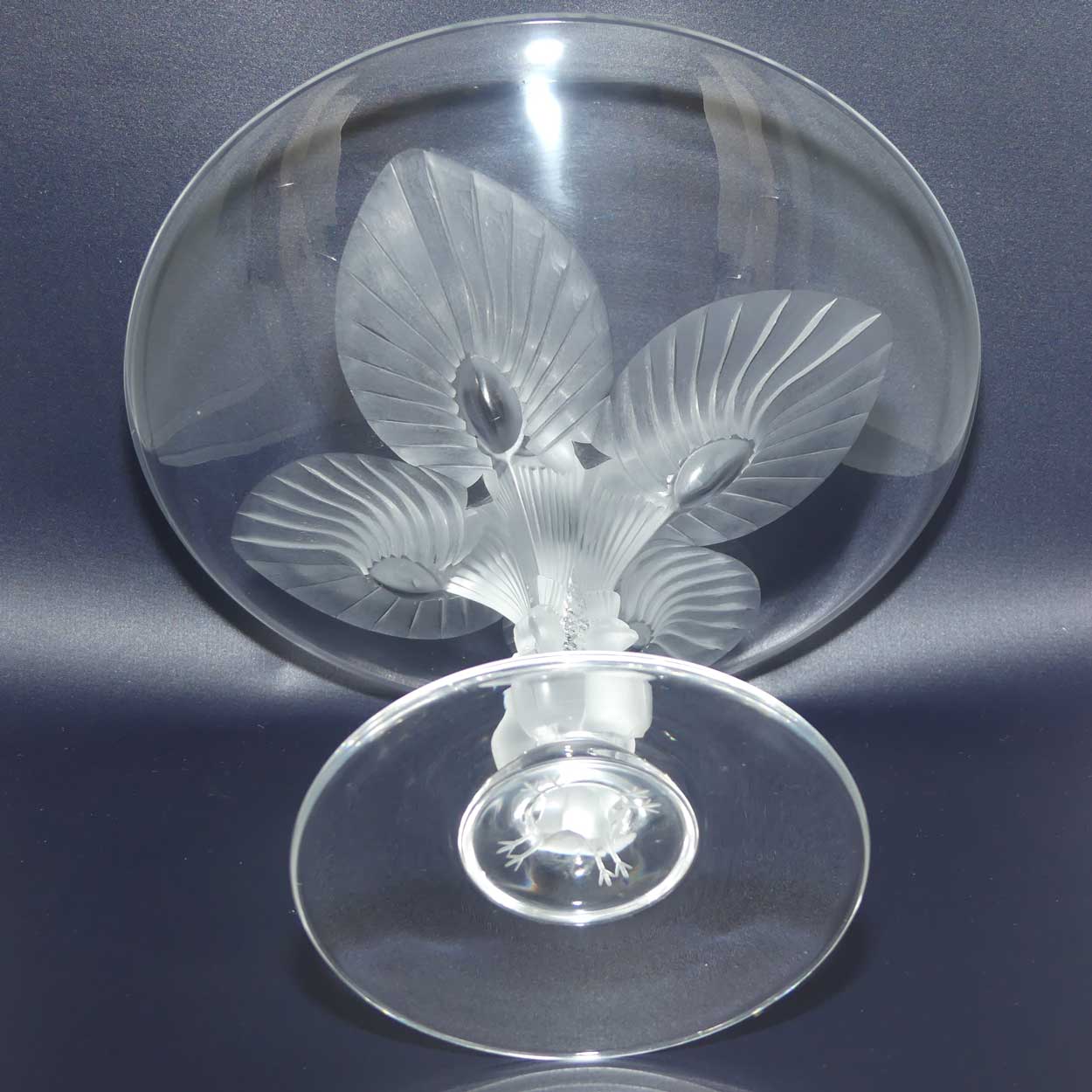 Lalique France Virginia comport | Peacocks