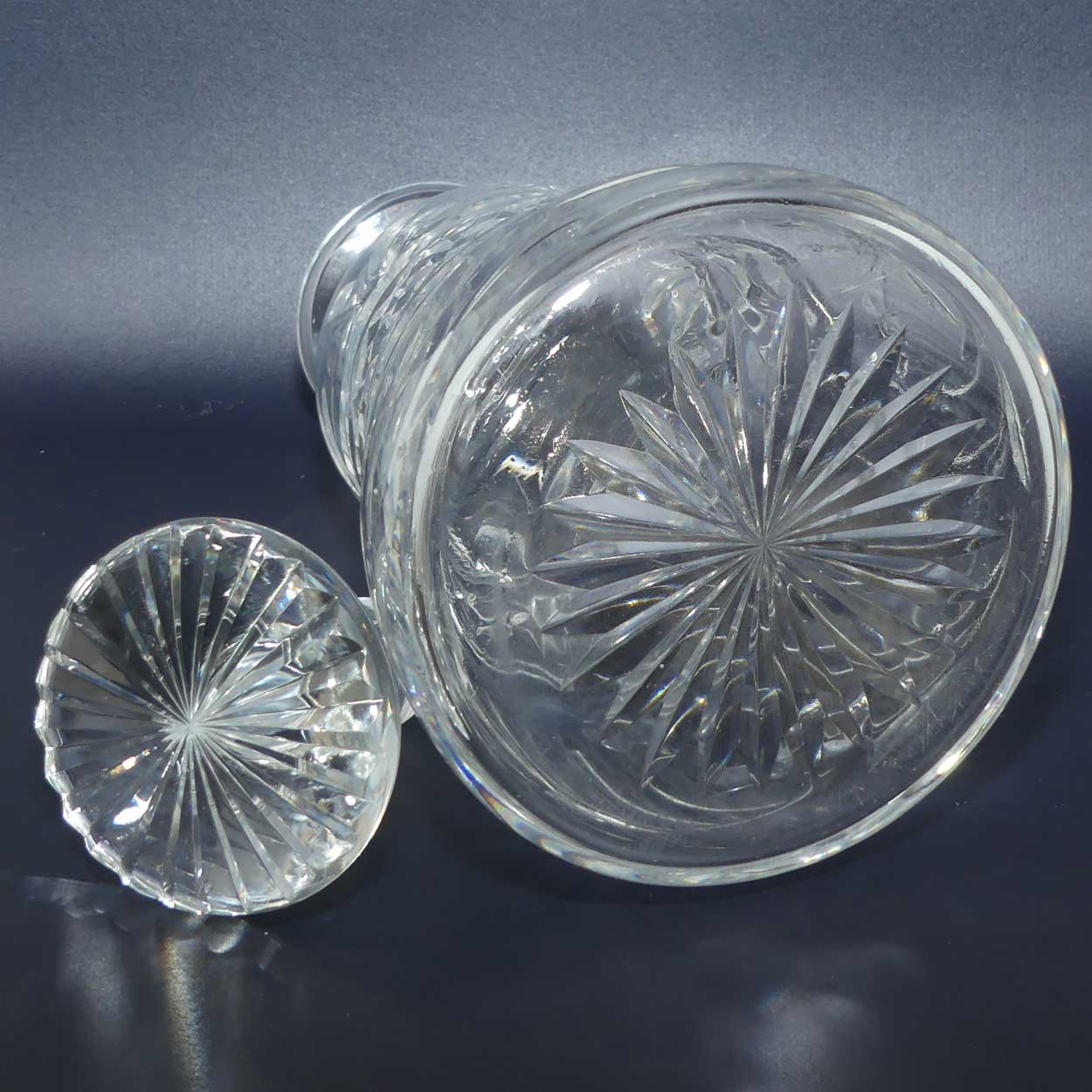 Stuart Crystal England waisted shape mushroom top decanter