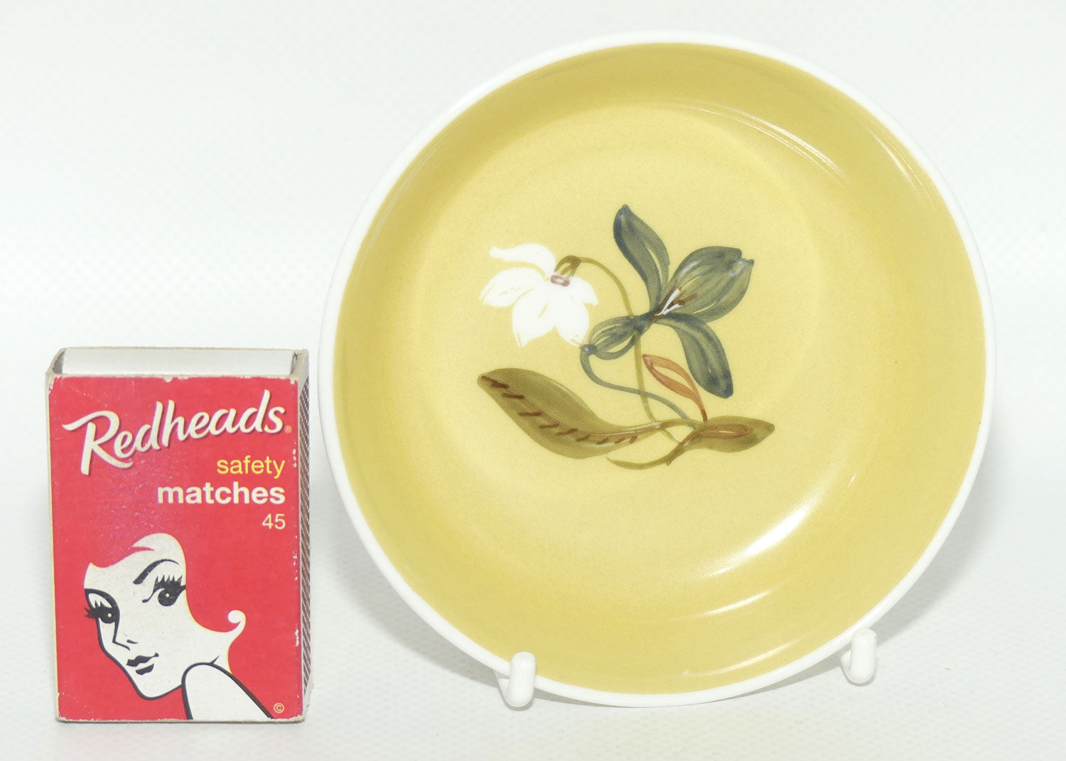 Susie Cooper butter dish | White Flower on Mustard Ground