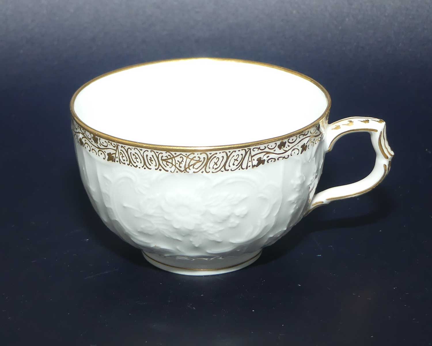 KPM Berlin delicate white and gold porcelain duo | superb figured floral design