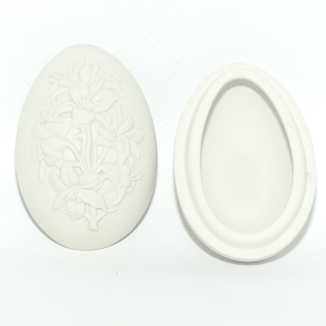 Wedgwood Jasper | White on White | White Lilies Egg shape trinket box