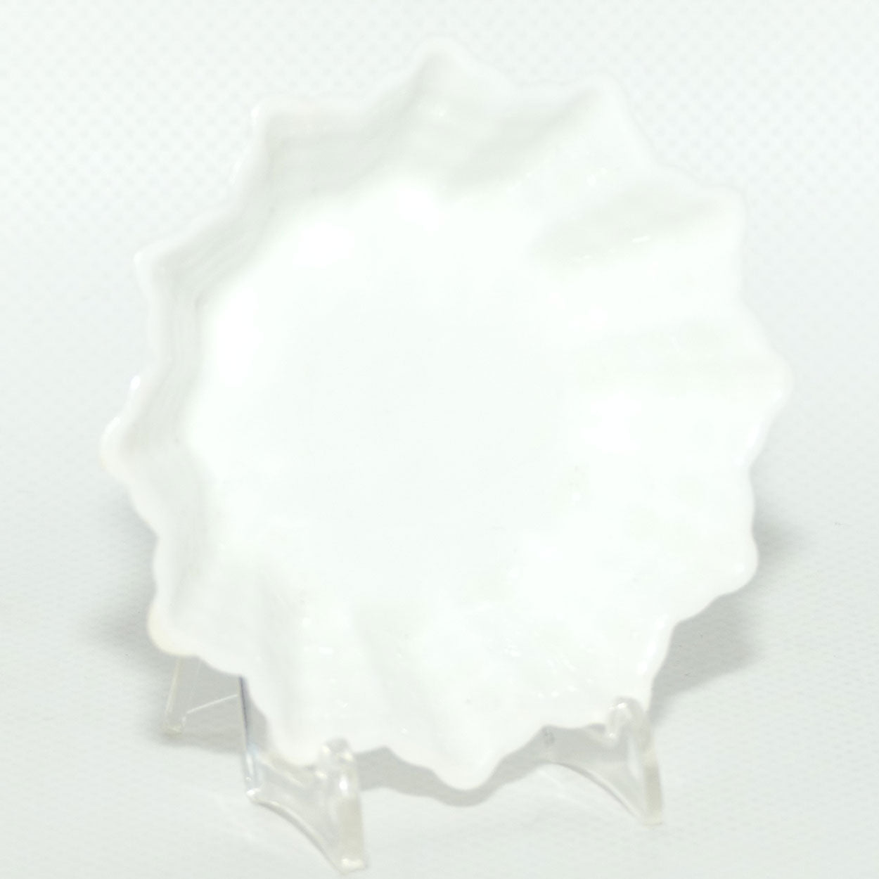 Shelley Dainty shape miniature pin dish