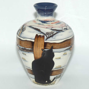 Moorcroft Who Goes There? 03/7 vase | NE 558