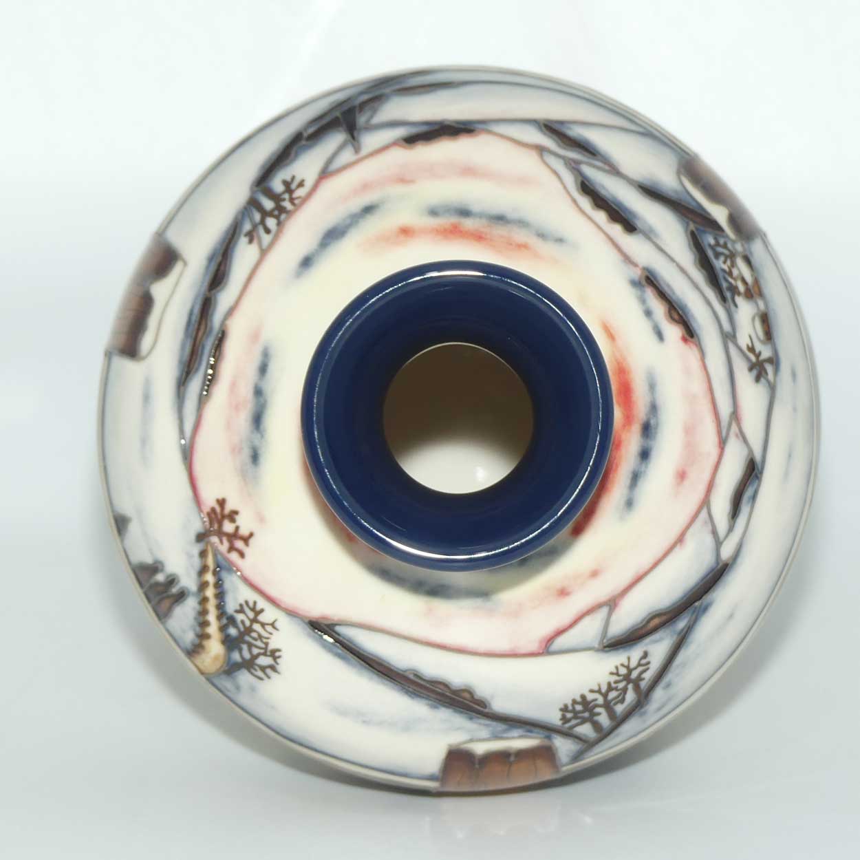Moorcroft Who Goes There? 03/7 vase | NE 558