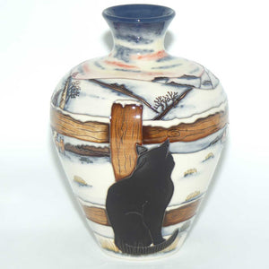 Moorcroft Who Goes There? 03/7 vase | NE 559