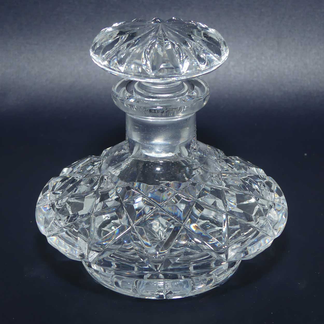 Wide body Diamond Cut crystal Perfume bottle with Mushroom stopper