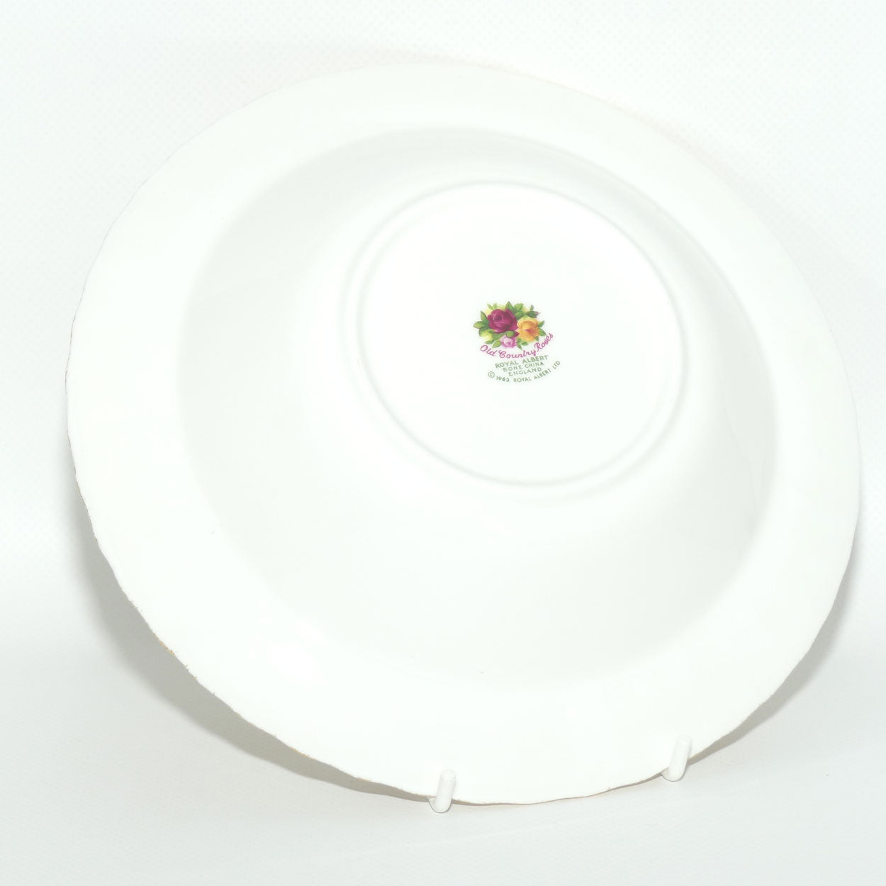 Royal Albert Bone China England Old Country Roses Wide Rim Bowl  | © 1962 Royal Albert Ltd backstamp