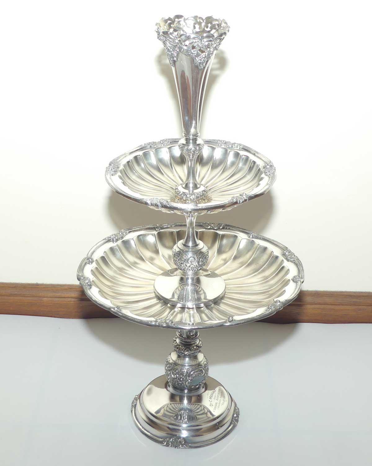 late Victorian Wilcox Meriden USA Silver plated 2 tier Epergne centrepiece