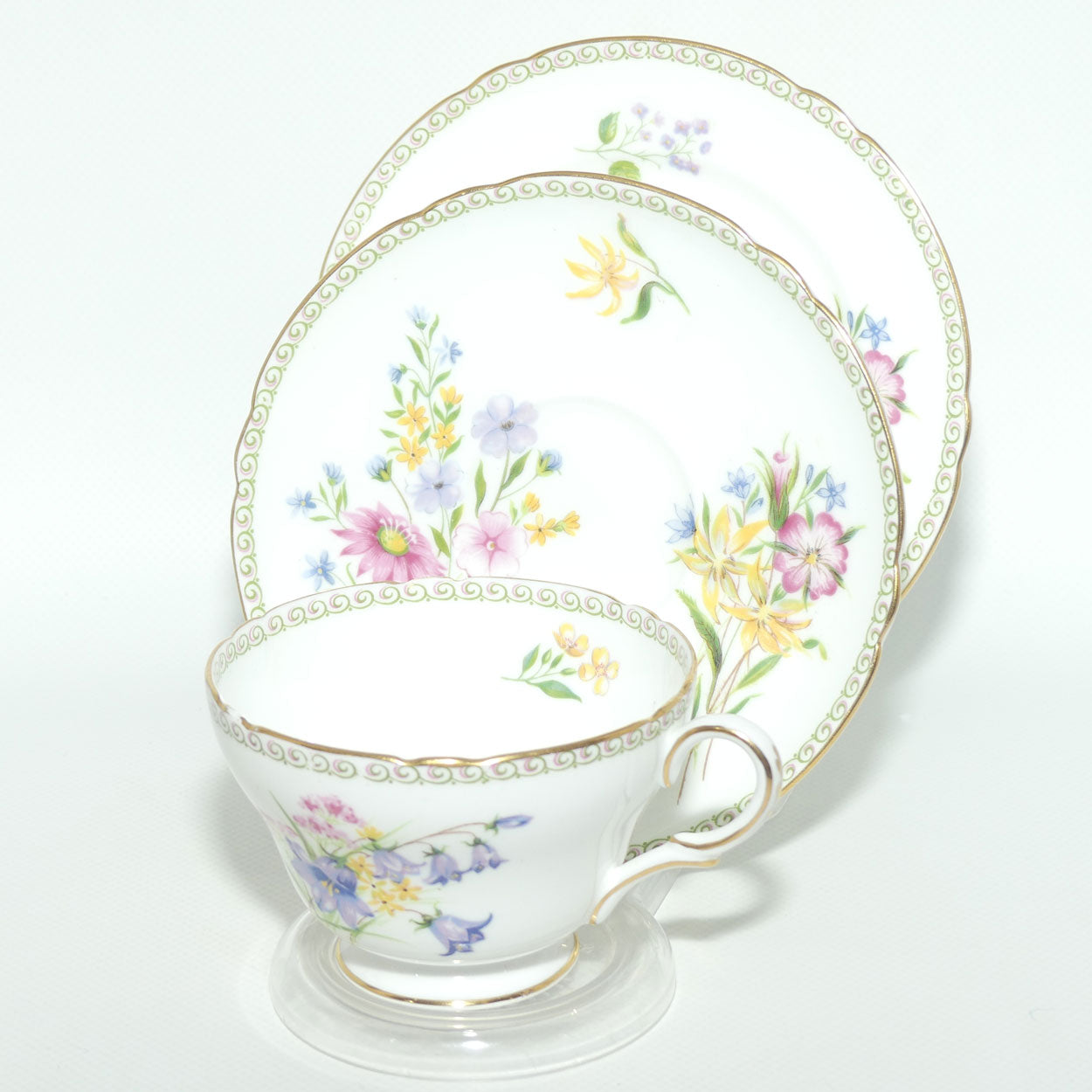 Shelley Henley shape Wildflowers pattern trio | Fancy edge border | Z13686