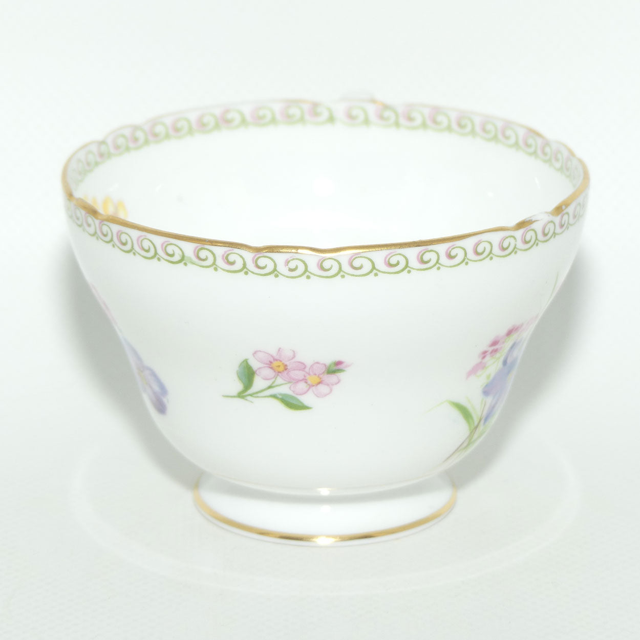 Shelley Henley shape Wildflowers pattern trio | Fancy edge border | Z13686