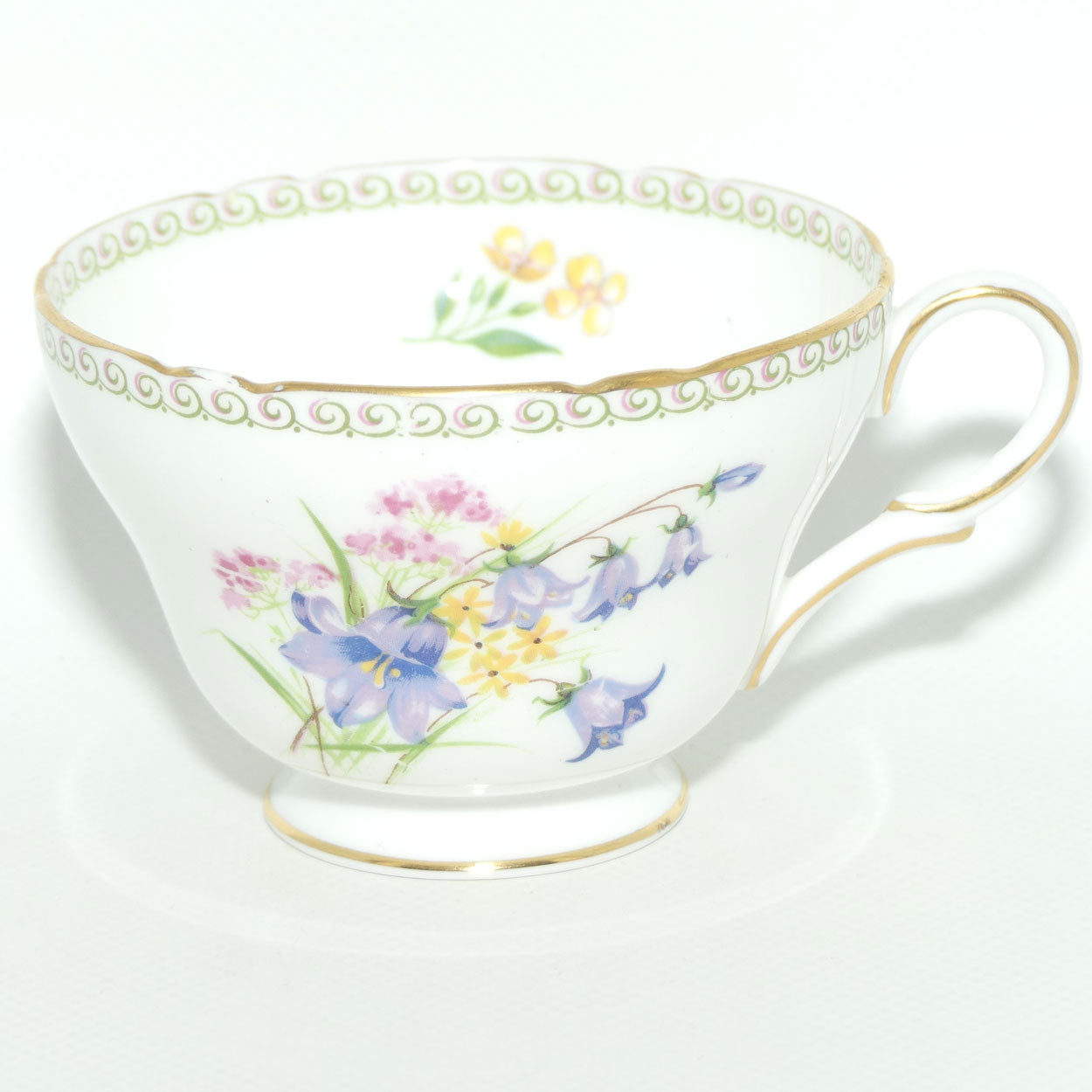 Shelley Henley shape Wildflowers pattern trio | Fancy edge border | Z13686