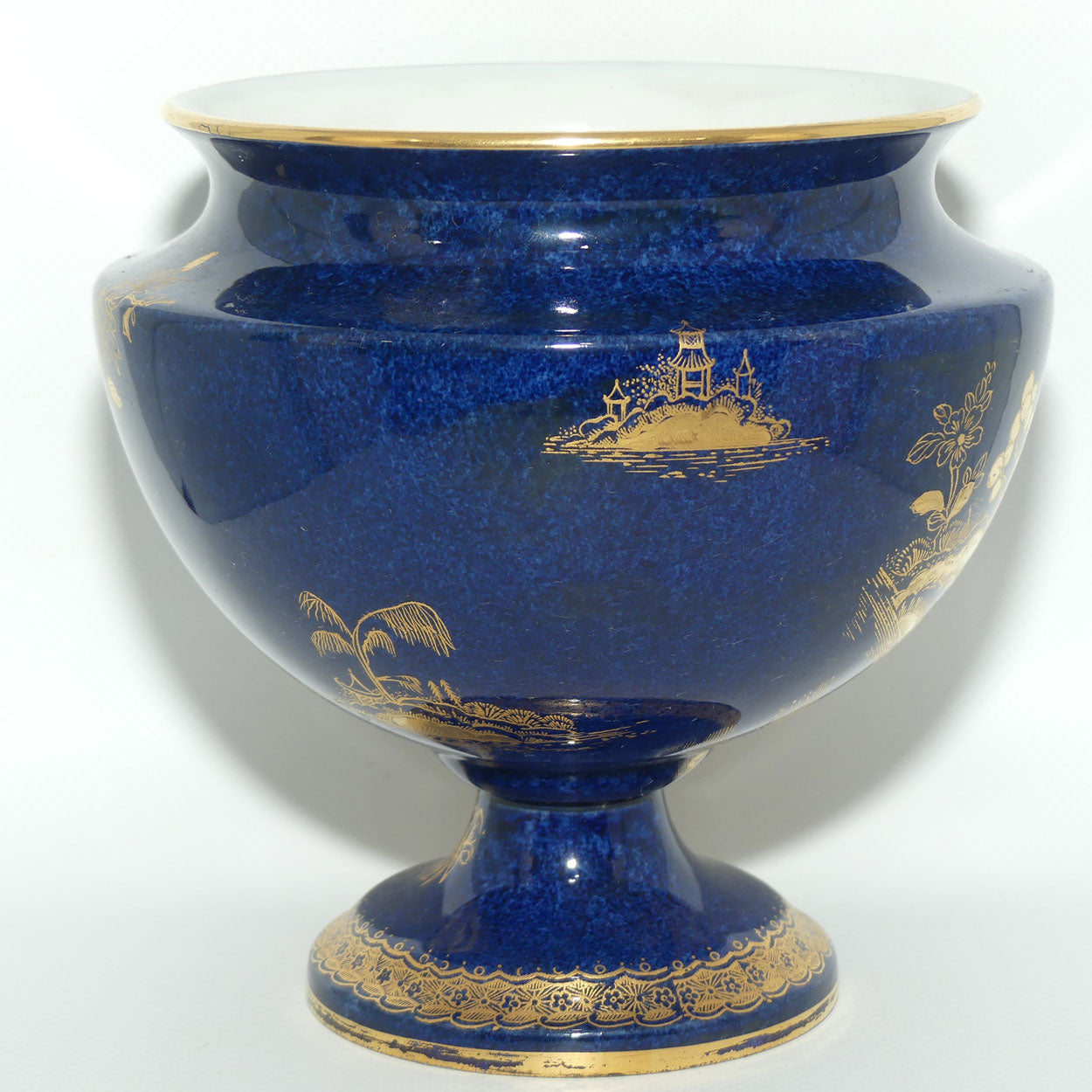 AG Harley Jones Wilton Ware Chinoiserie pattern gilt footed bowl