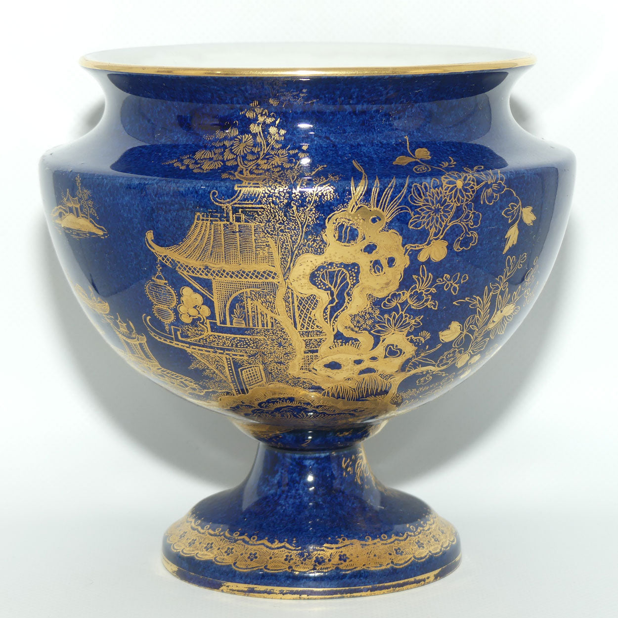 AG Harley Jones Wilton Ware Chinoiserie pattern gilt footed bowl