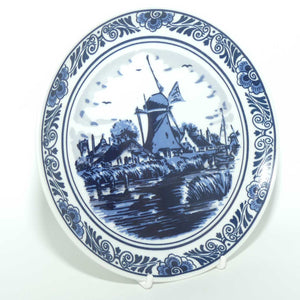 Delft Holland plate | Windmill and Buildings, Lake in Foreground