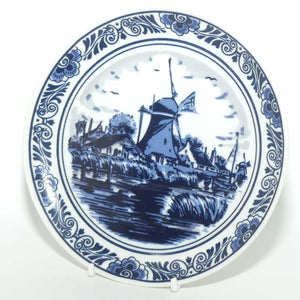 Delft Holland plate | Windmill and Buildings, Lake in Foreground