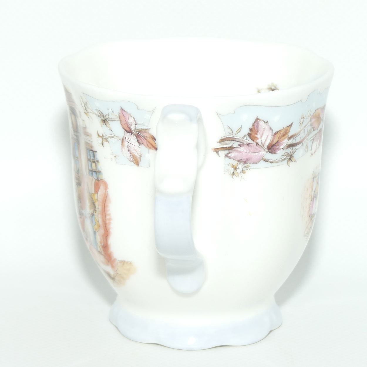 Royal Doulton Brambly Hedge Giftware | Winter handled beaker | boxed